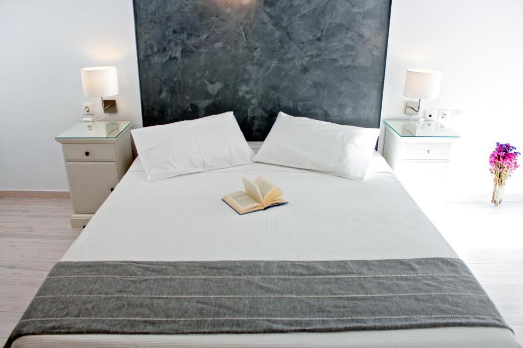 Archontiko Suites Santorini - 17