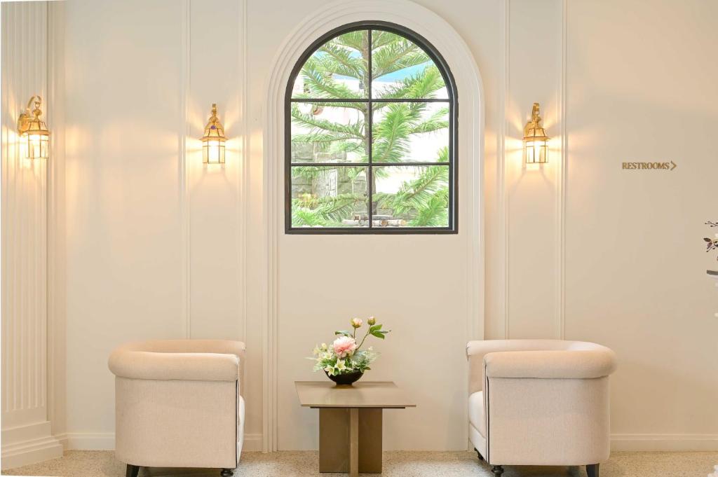 Chateau Du Village Patong - Resim 13