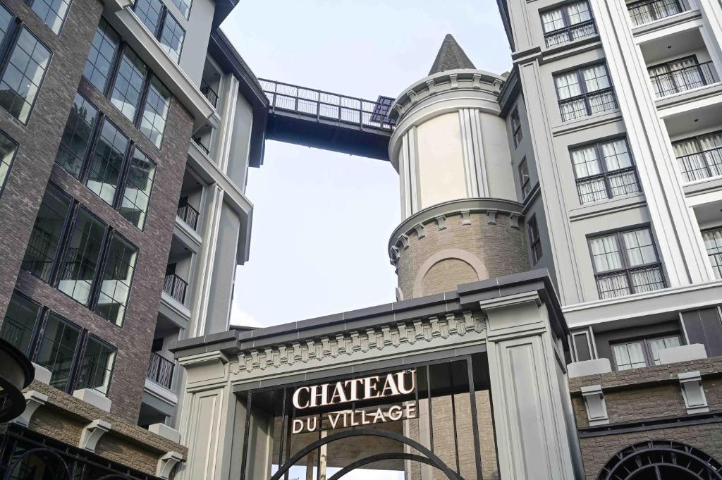 Chateau Du Village Patong - Resim 40