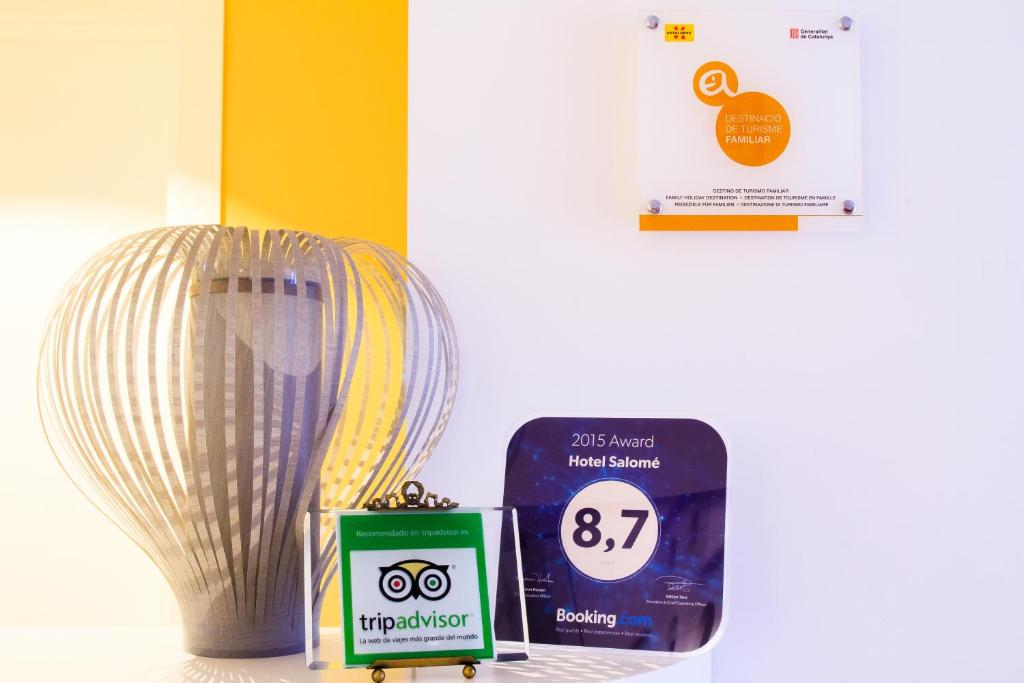 Certifikát, hodnocení, plakát nebo jiný dokument vystavený v ubytování Hotel Salomé