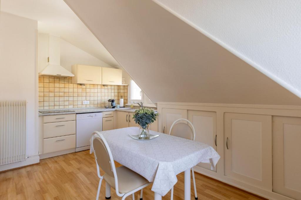 Bel appartement centre climatisé parking privé – photo 23