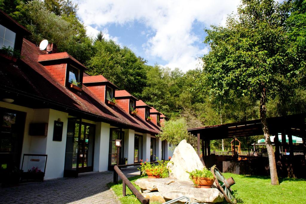 Zahrada ubytování Motel Svatý Kryštof