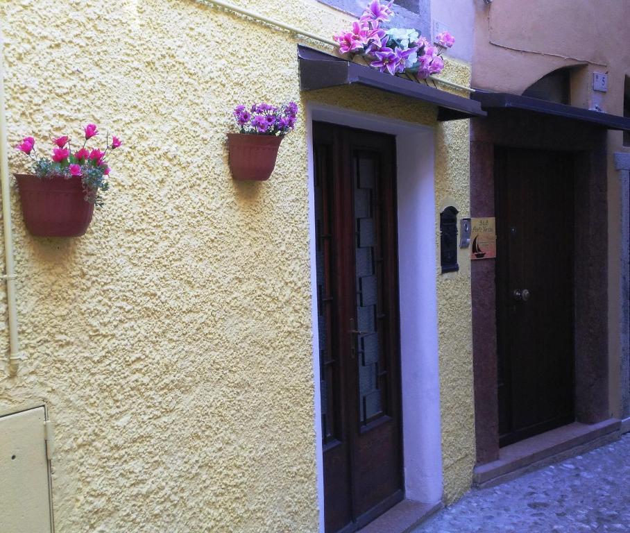 Fotografie z fotogalerie ubytování Camere Porto Vecchio con parcheggio a pochi passi dal castello v destinaci Malcesine