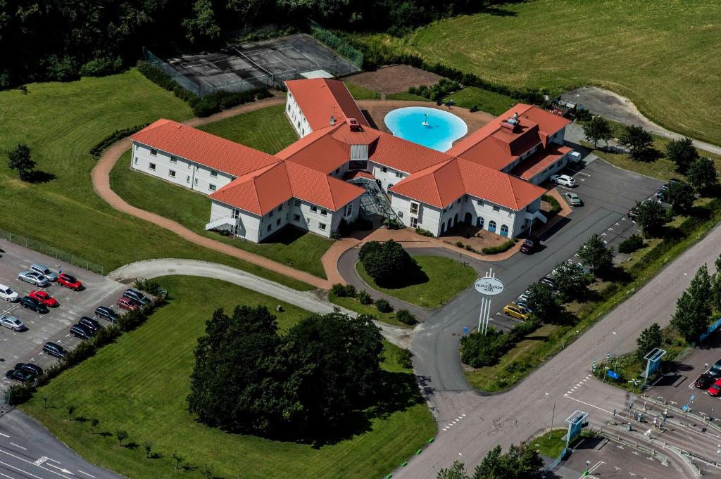 Bazén v ubytování Sturup Airport Hotel nebo v jeho okolí