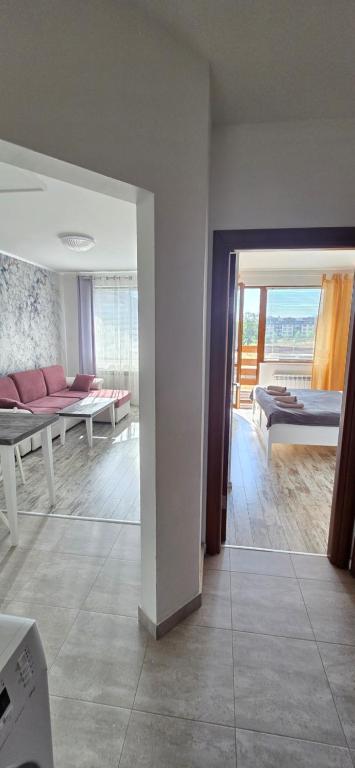 Khu vực ghế ngồi tại Belvedere Holiday Club h 305