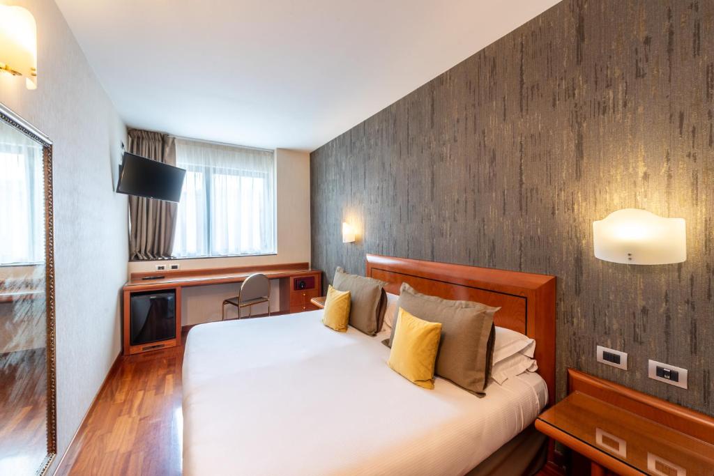 Hotel Palace Verona - Resim 31