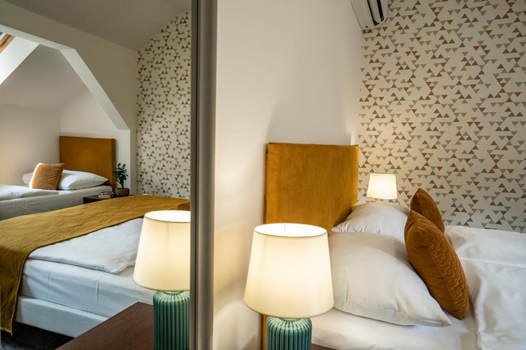 Elisabeth Old Town - Resim 27