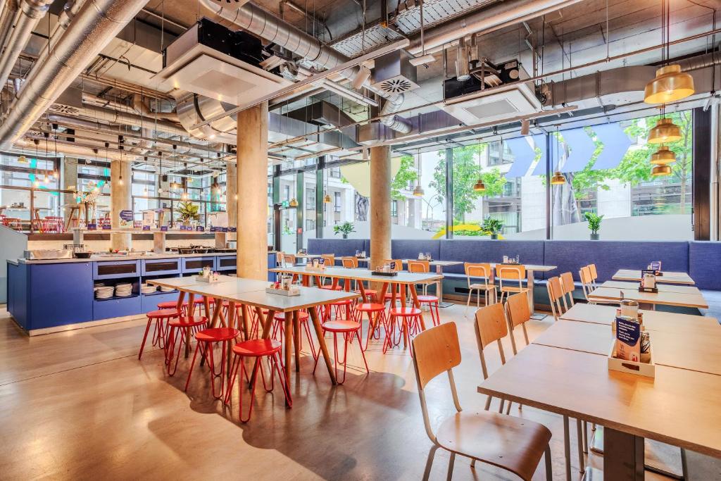 MEININGER Hotel Berlin East Side Gallery - Resim 22