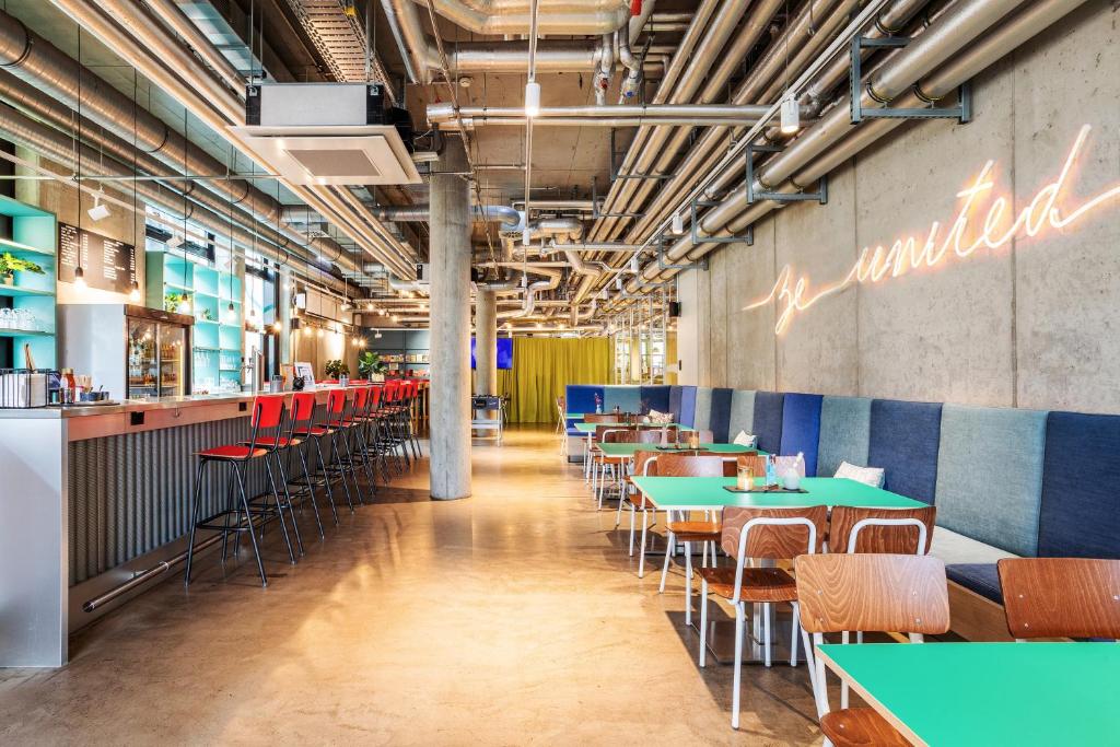 MEININGER Hotel Berlin East Side Gallery - Resim 30