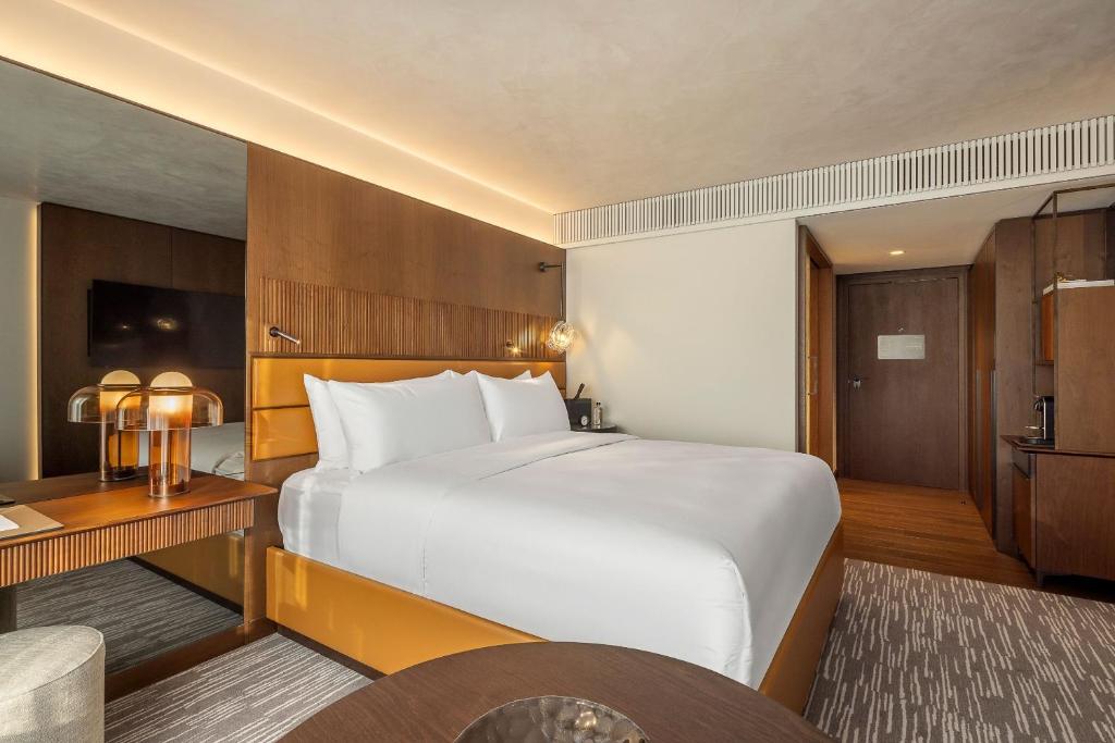 Fairmont Golden Prague - 12