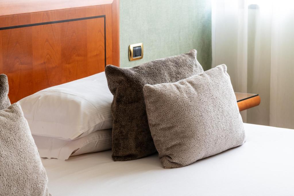 Hotel Palace Verona - Resim 38