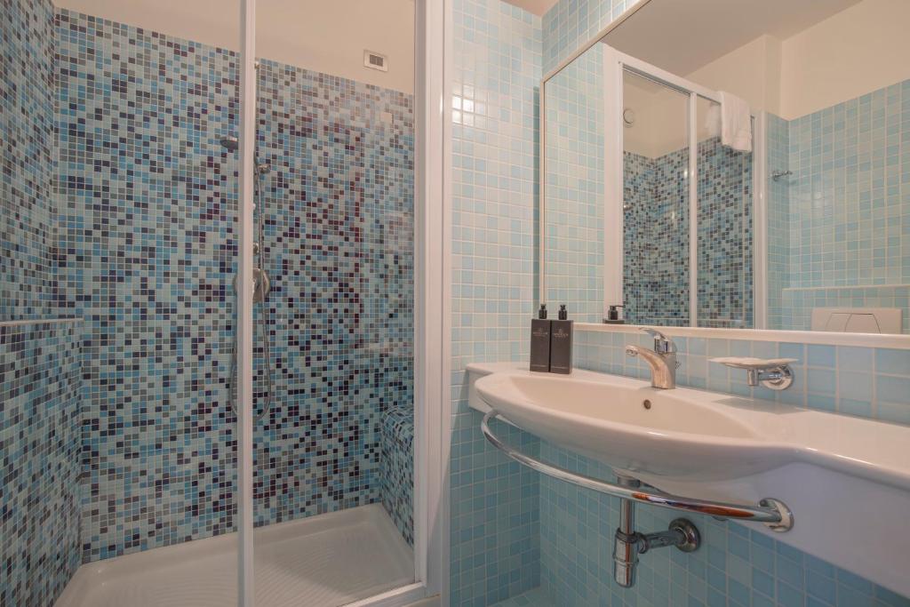 Hotel Palace Verona - Resim 35