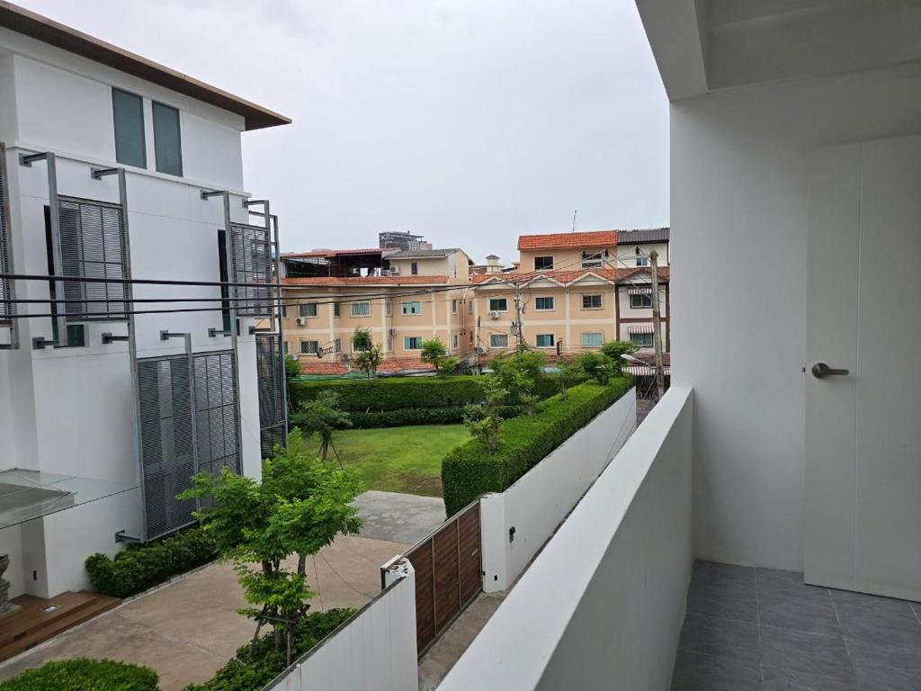 SRINN Hotel Pattaya Klang - Resim 6