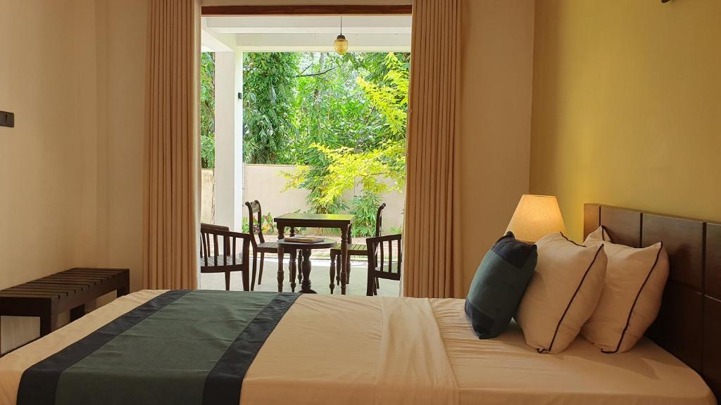 Coastal Villa Mirissa - 12