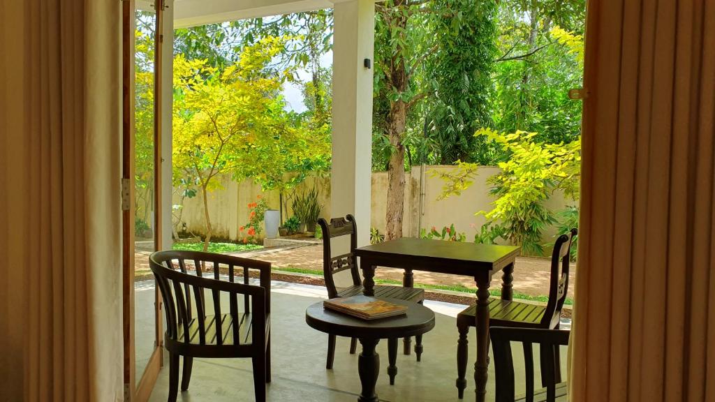 Coastal Villa Mirissa - 17