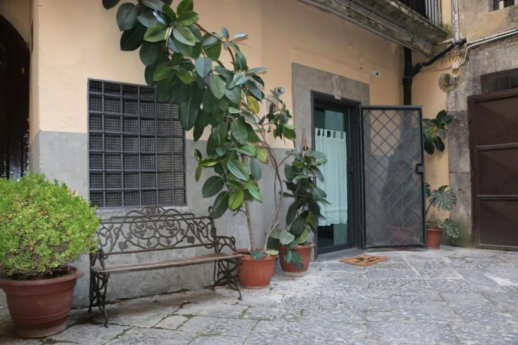 The Lodge, Napoli, Italia