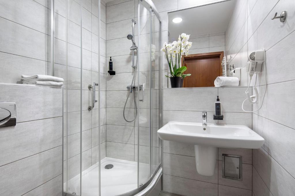 Hotel Oliwski - Resim 35