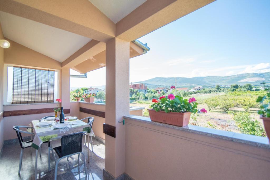 Výhľad na hory alebo výhľad na hory priamo z apartmánu