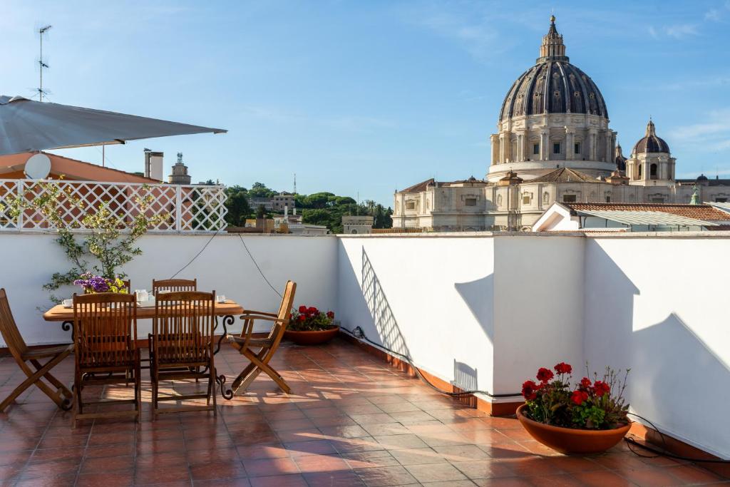 Saint Peter's Luxury Terrace Suites
