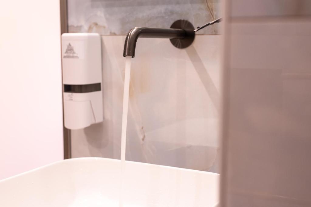 Ameli Cozy Apartments Near Athens Airport - 6