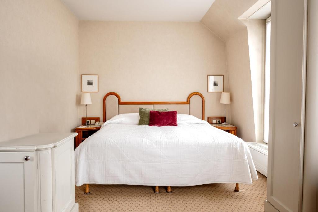 Hôtel De l'Arcade - Resim 14