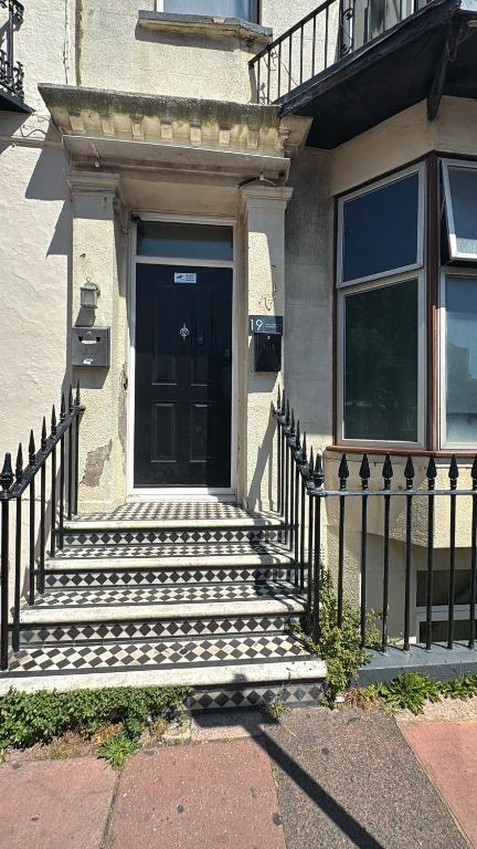 Number 19 Brighton - Resim 1