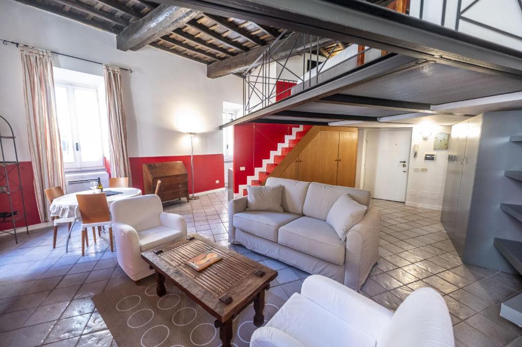 The Scarlet Loft in Trastevere