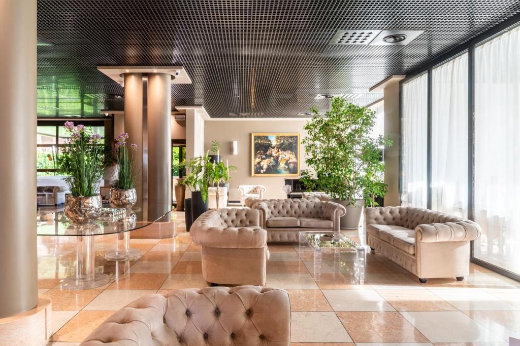 Hotel Palace Verona - Resim 2