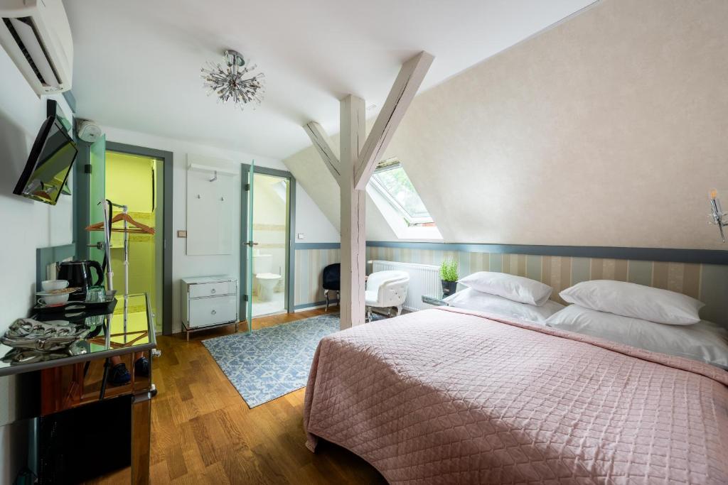 
Standard Double Room
