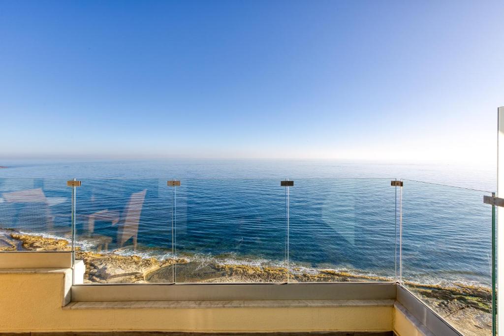 De Redin Seafront Suites by Haven and Keys Malta - 15