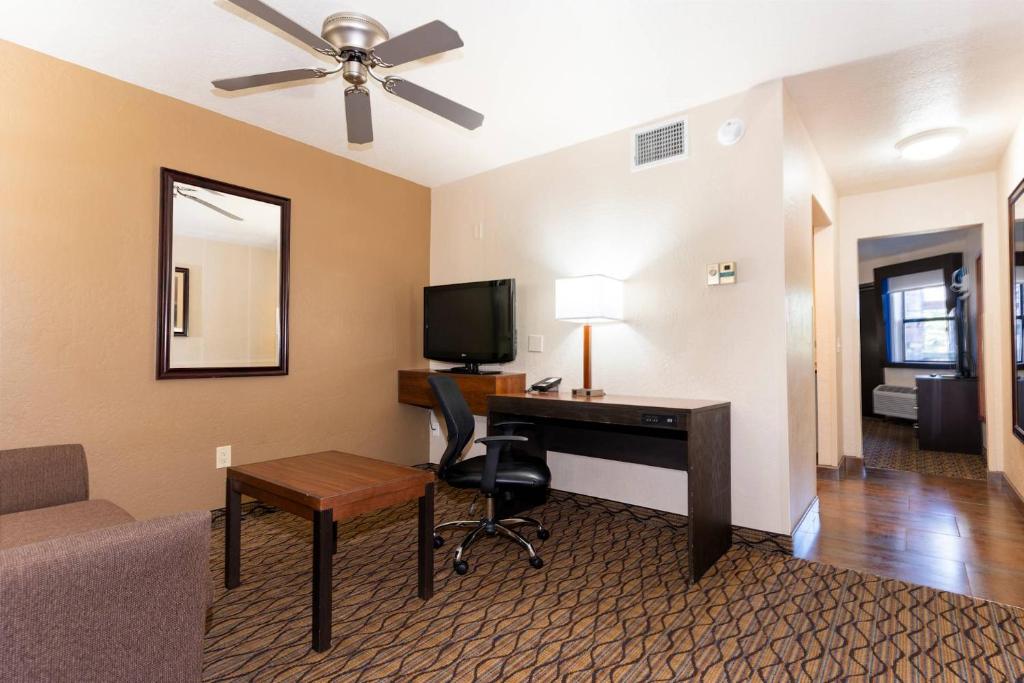 Grand Canyon Hotel & Suites photo
