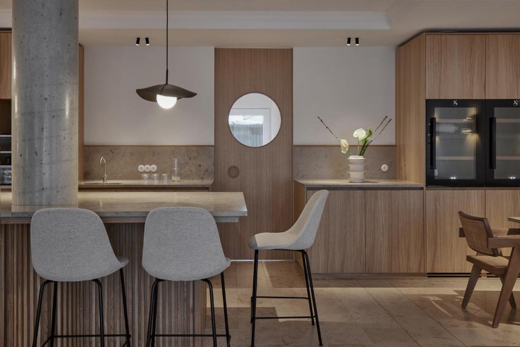 ADELANTE Boutique Hotel - Resim 9