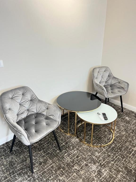 Premium Rooms & Boutique Apartments with Free Parking - Resim 17