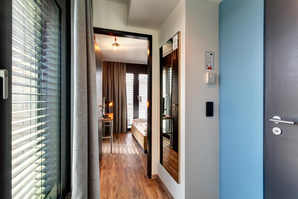 MEININGER Hotel Berlin Tiergarten - Resim 44