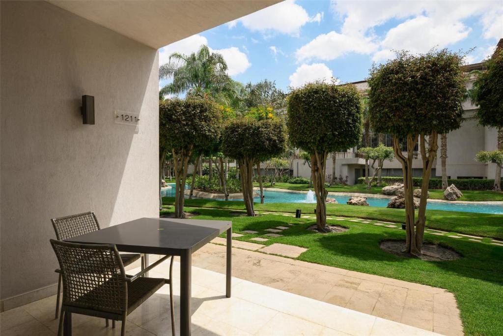 Dusit Thani LakeView Cairo - 6