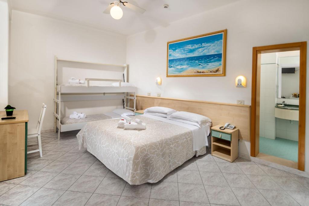 Hotel Lido - Vierpersoonskamer Met Balkon