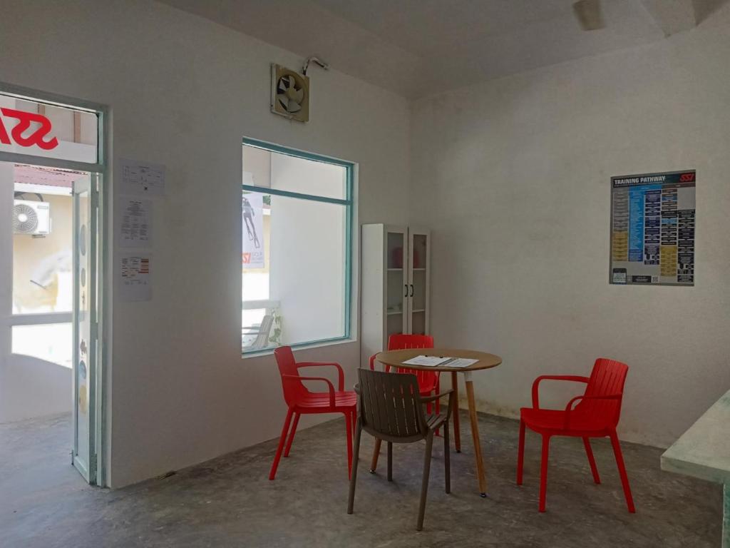 Fins Dive and Leisure Hotel - 15