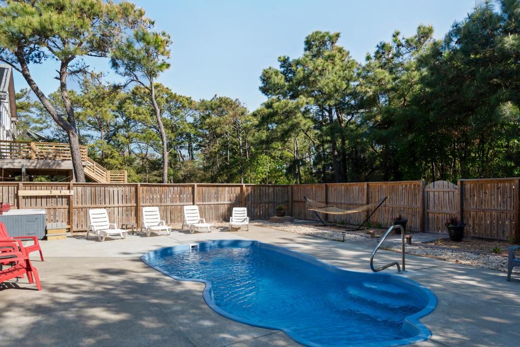 Kolam renang di atau dekat dengan Take It E-Sea