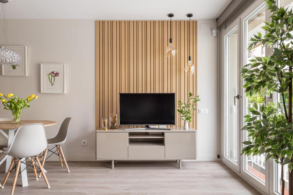 Chic Aparment Barcelona near Plaza España - Apartamento De Dos Dormitorios