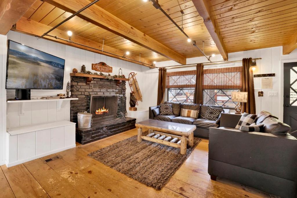 Et opholdsområde på Camp Conklin #2337