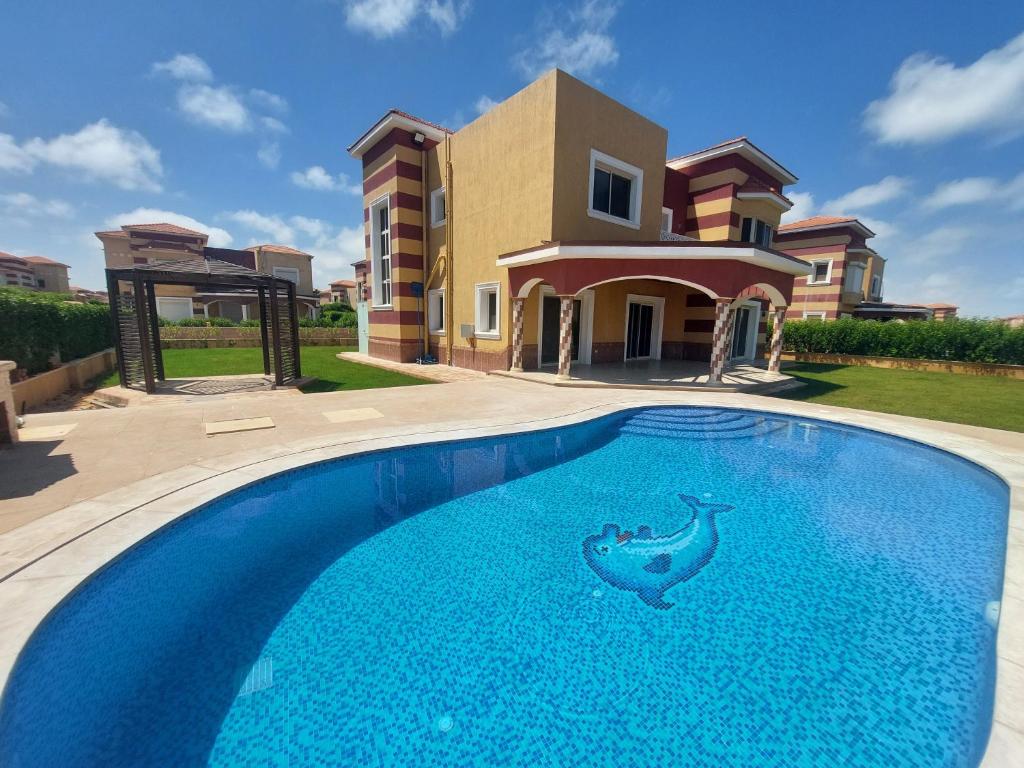 Πισίνα στο ή κοντά στο Villa Rosana Northcoast