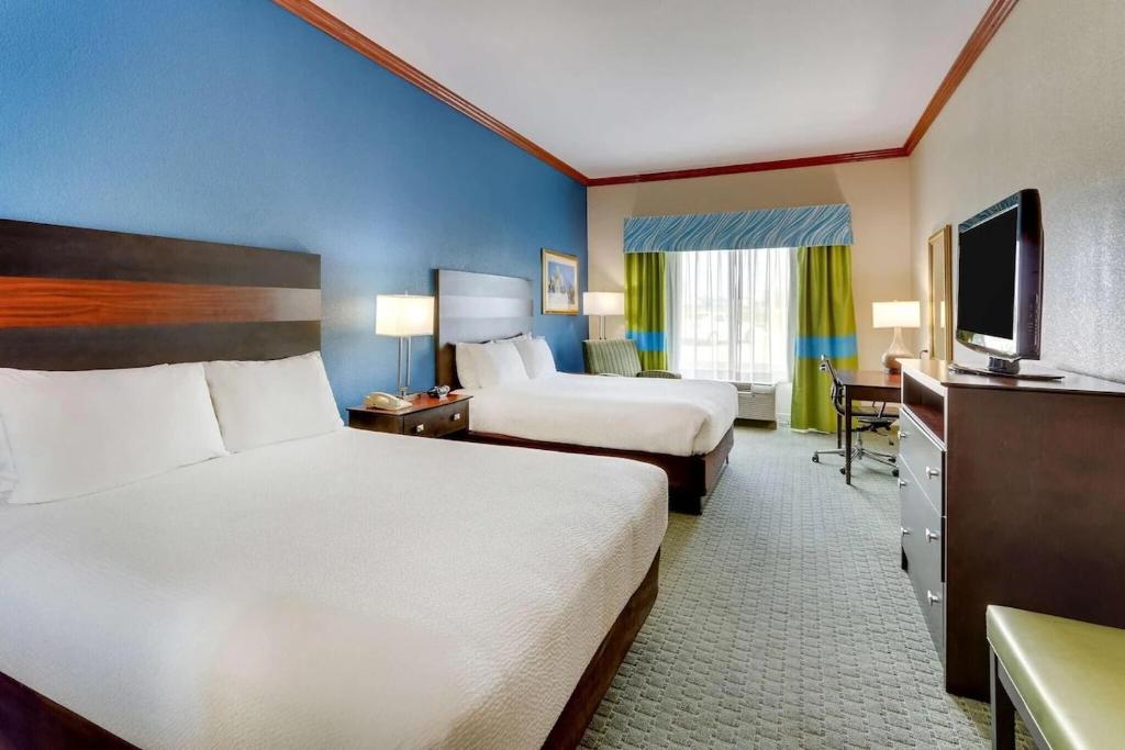 Comfort Inn & Suites Waco Woodway photo