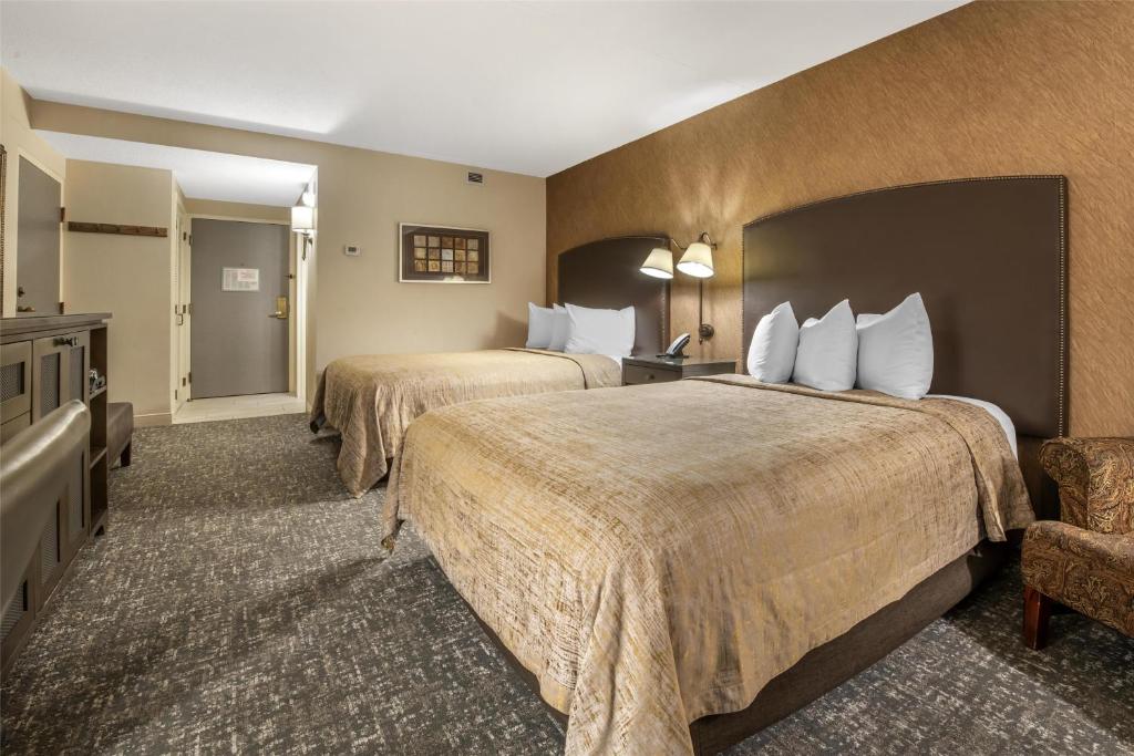 Best Western Plus The Normandy Inn & Suites photo