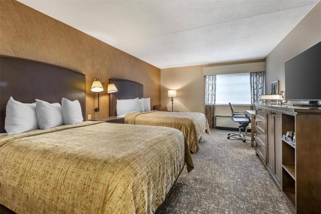 Best Western Plus The Normandy Inn & Suites photo