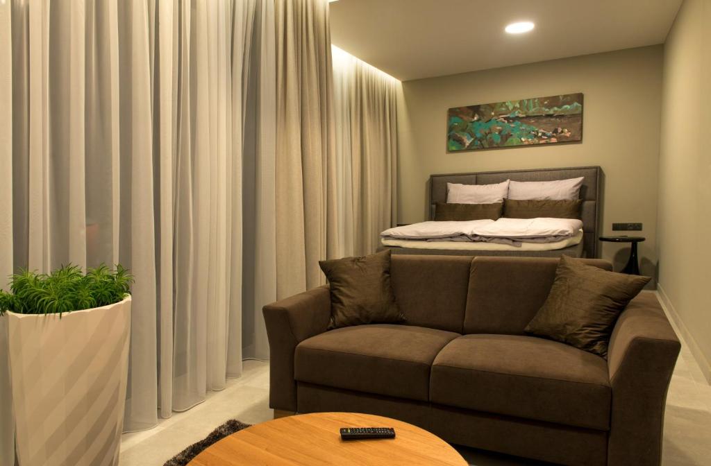 MG Restaurace/Luxury Apartments - 7