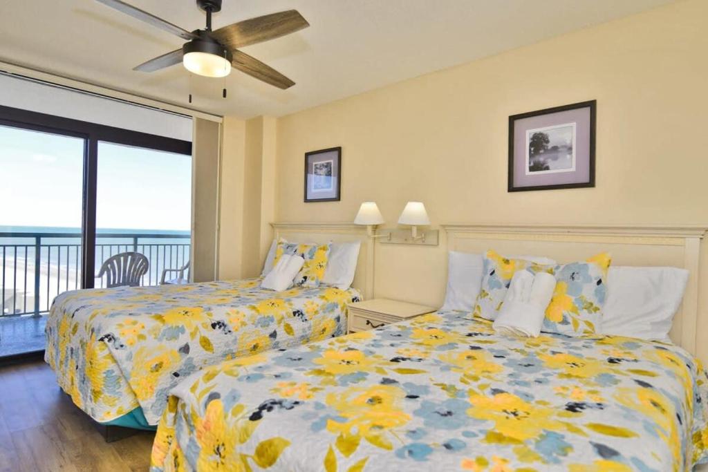 Una cama o camas en una habitación de Paradise Ocean View at Top Resort w Lazy River