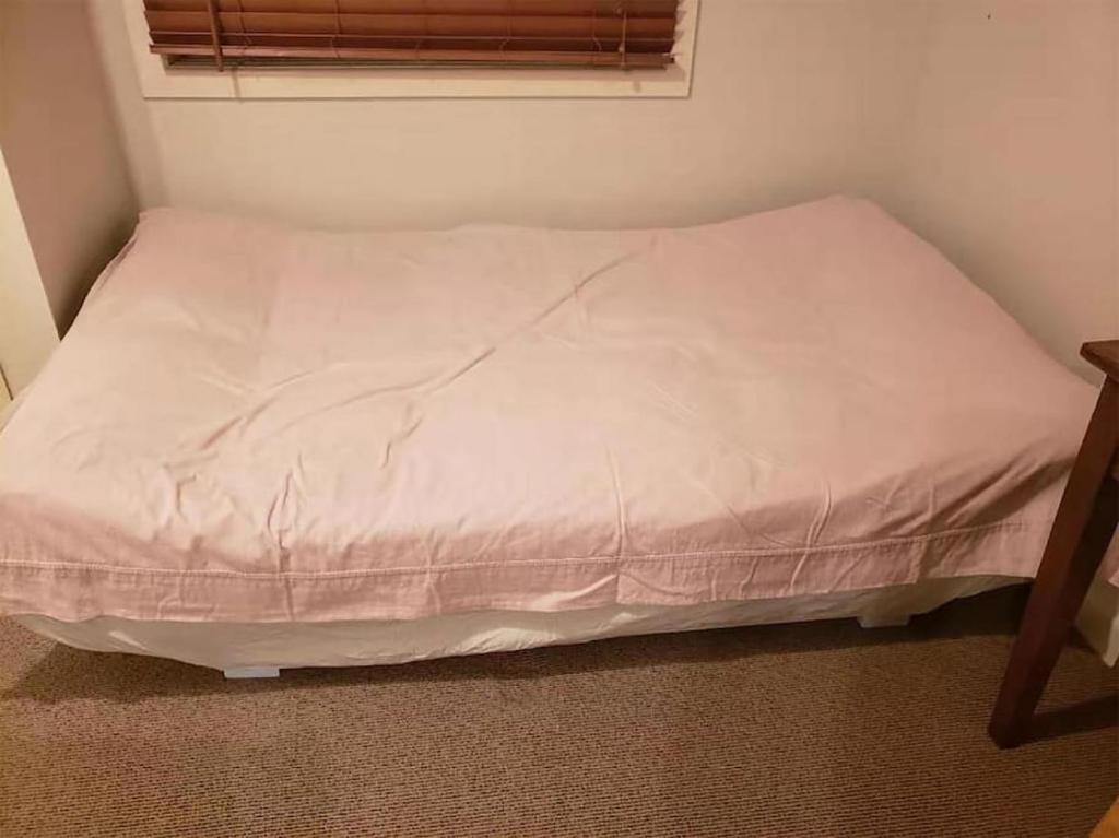 1 Queen Bed and 1 Sofa Bed, Serviced Studio B - Resim 15