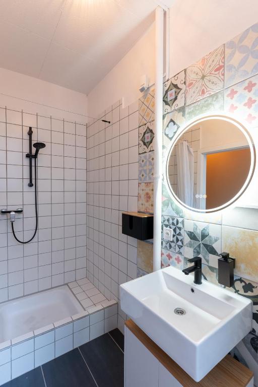 MUE Cubes - Capsule Hotel - Resim 20