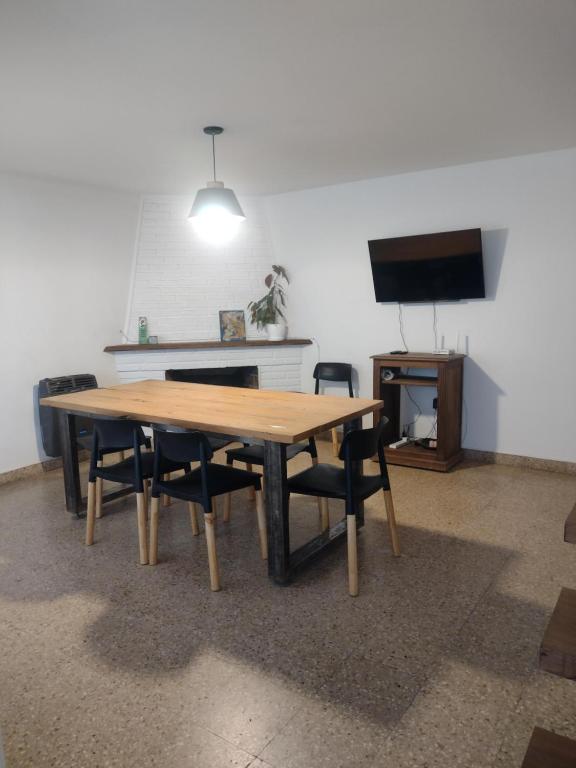 Tierra Madreにあるテレビまたはエンターテインメントセンター