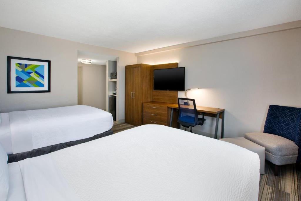 Holiday Inn Express Nashville-Downtown - Broadway, an IHG Hotel - 
